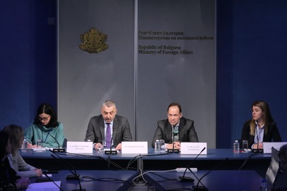 Заместник-министър Костадин Коджабашев представи актуална информация за работата на МВнР на брифинг за медиите